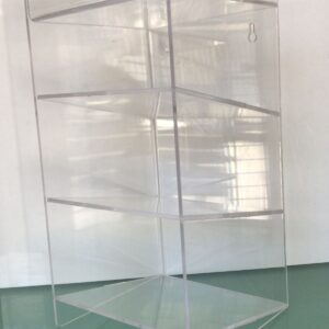 Virine vertical com prateleiras