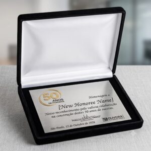Placa de Homenagem Modelo HM 01  - Placa em Aço Escovado colocada em Estojo de Veludo